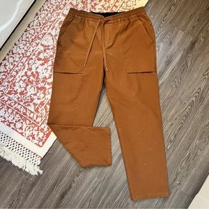 Lululemon Bowline Mens Utilitech Pant Sz XL Burnt Caramel Stretch Chino
